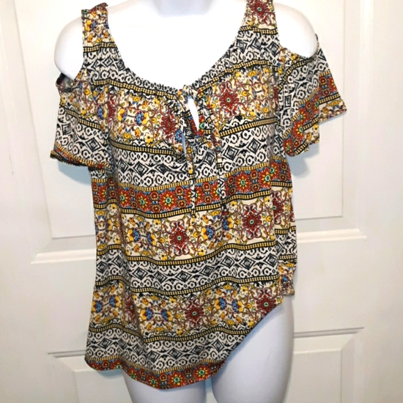 New Ethnic Abstract Print STAR VIXEN Cold shoulder dressy Casual blouse Jr Small - Picture 4 of 10